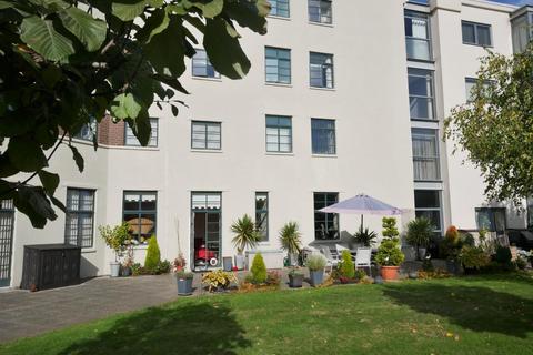 1 bedroom flat for sale - Hayes Road, Sully