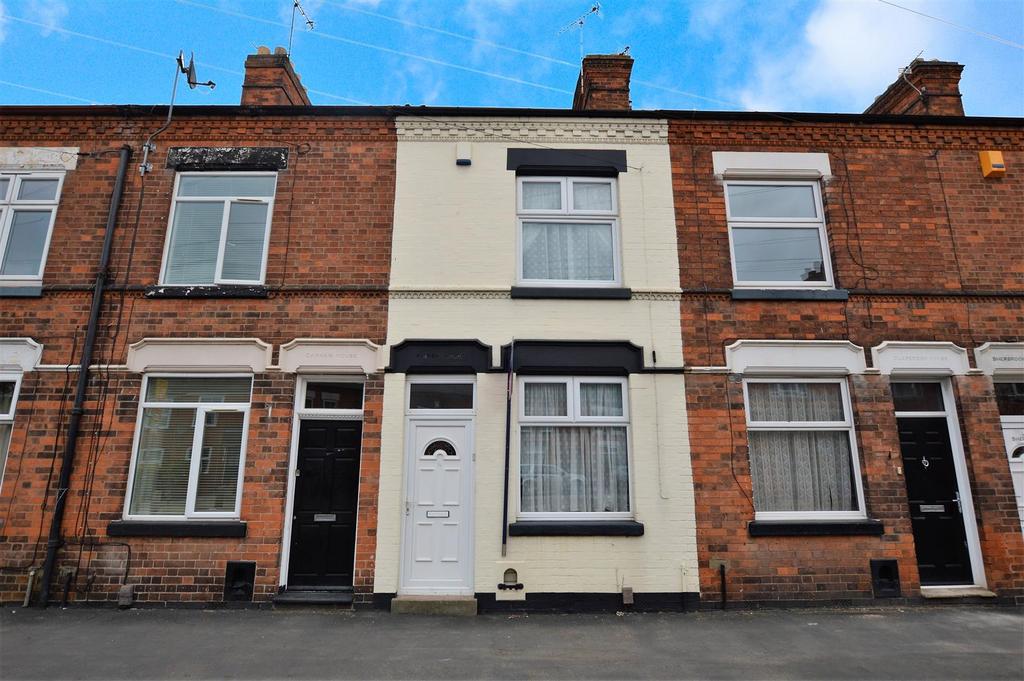 Countesthorpe Road, Wigston 2 bed terraced house £795 pcm (£183 pw)