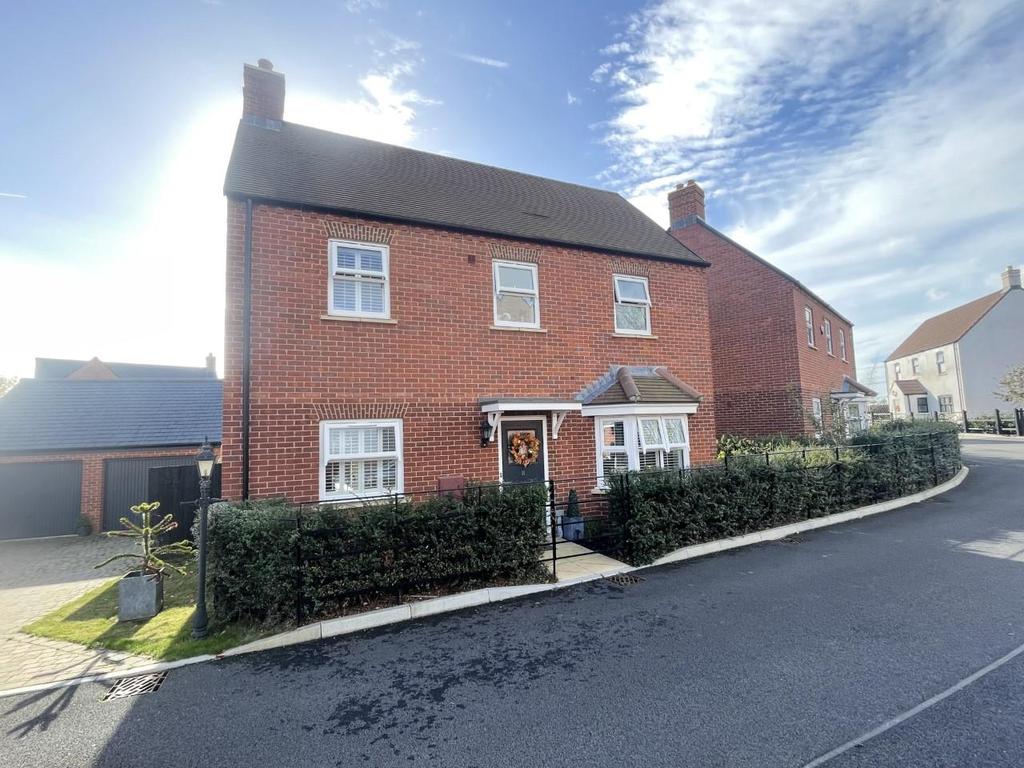 Rectory Close, Maisemore, Gloucester 3 bed detached house for sale £