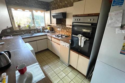 2 bedroom flat to rent, Hale Lane, Edgware, HA8