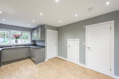 3 bedroom detached house for sale - Hinksford Lane, Swindon, DY3 4NU