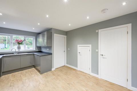 3 bedroom detached house for sale, Hinksford Lane, Swindon, DY3 4NU
