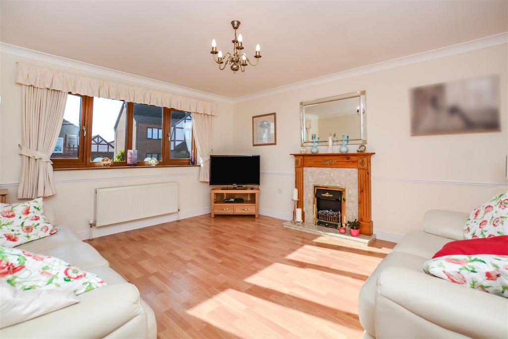 Elizabeth Close, Scotter, Gainsborough 2 bed detached bungalow £265,000
