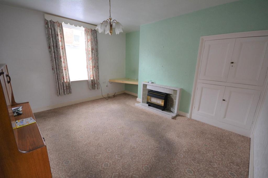 Dent Street, Auckland 2 bed house £50,000