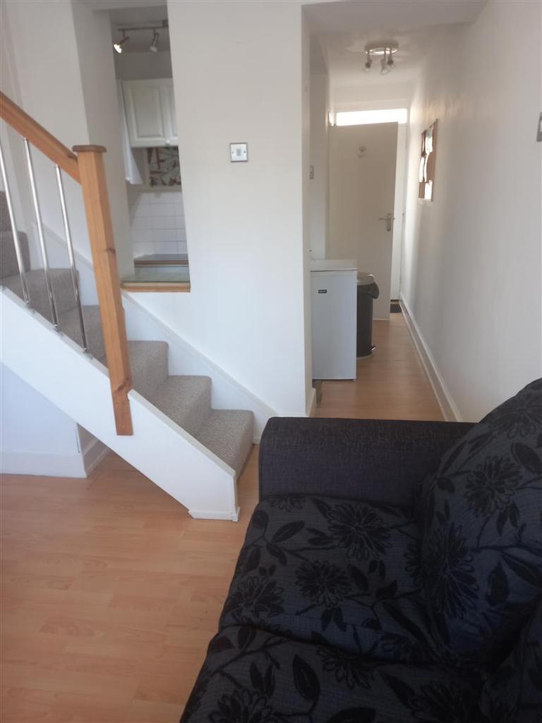 Dunkeld Street, Lancaster 2 bed private hall £884 pcm (£204 pw)