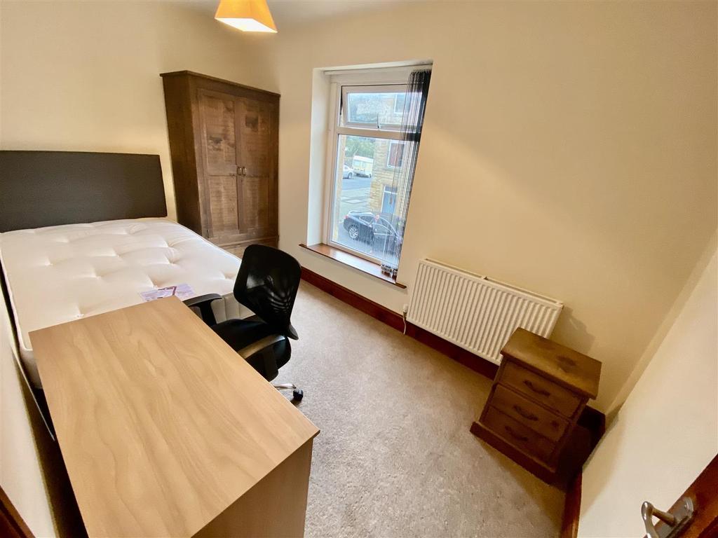 Clarence Street, Lancaster 2 bed private hall £1,274 pcm (£294 pw)