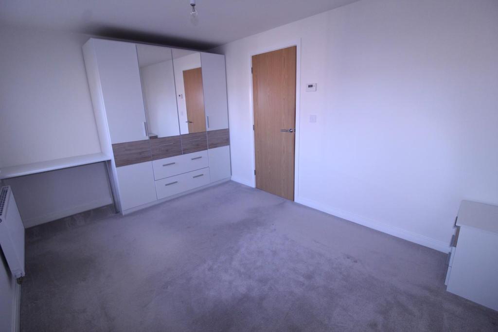 Master Bedroom 2.JPG
