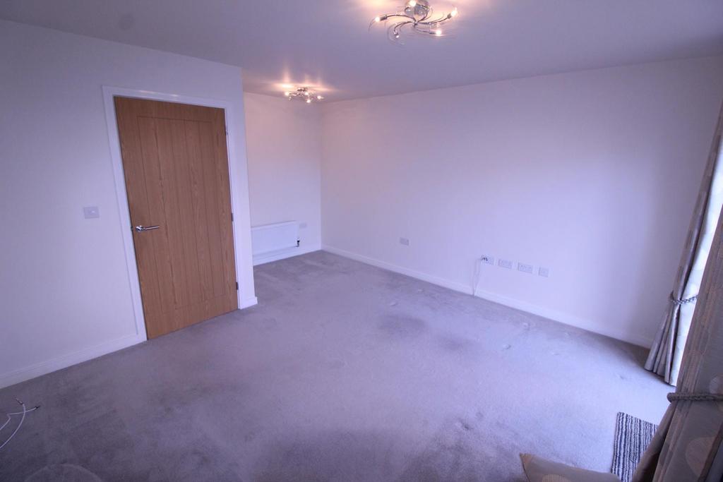 Lounge 1.JPG