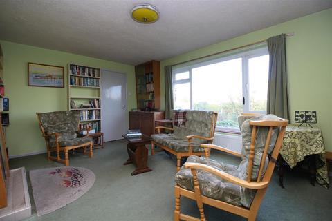3 bedroom detached house for sale - Three Acre Drive, Barton On Sea