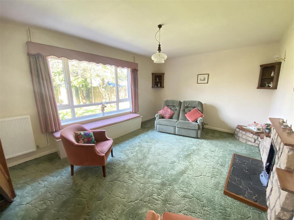 Parrs Lane, Bayston Hill, Shrewsbury 3 bed detached bungalow for sale