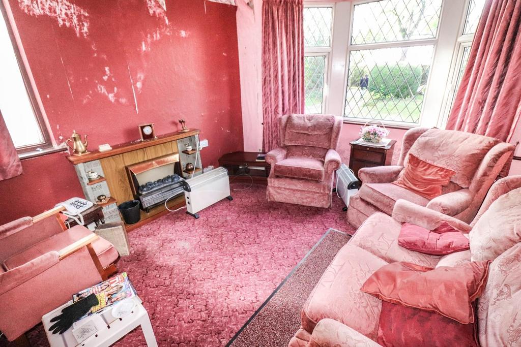 Wood End Lane, Fillongley, Coventry 3 bed semidetached house £295,000