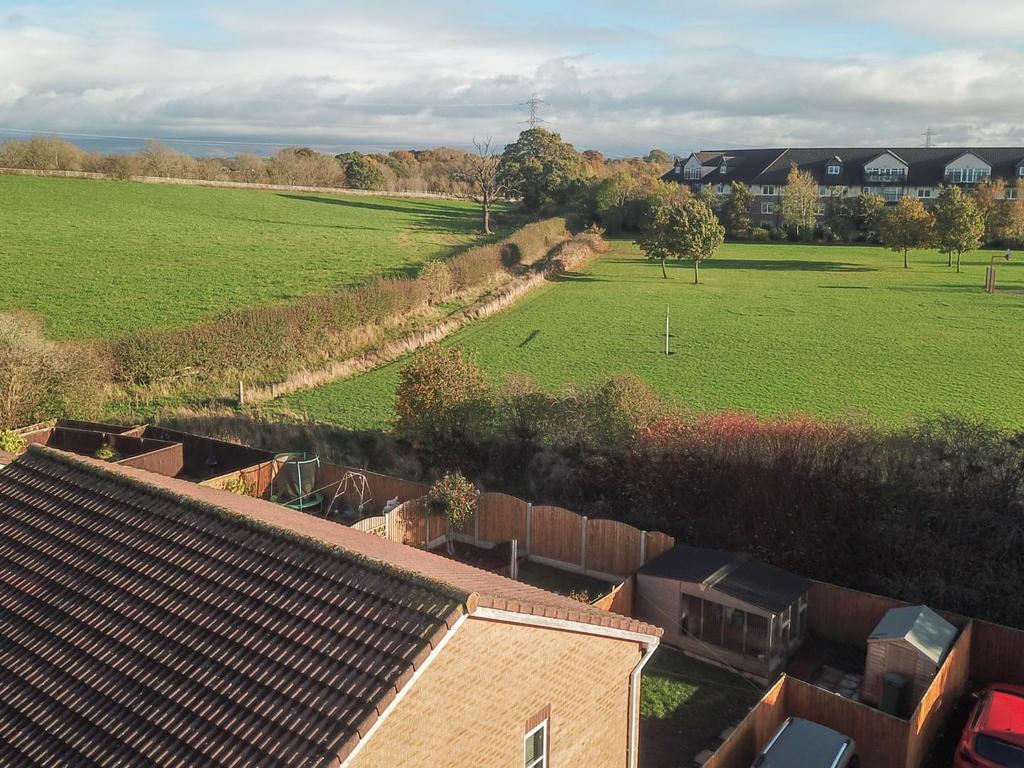 Valley Drive, Carlisle 4 bed semidetached house £170,000