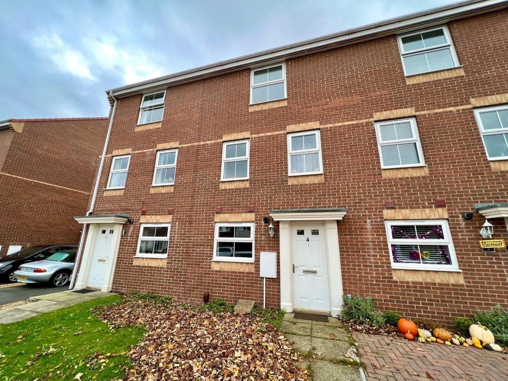Millbank Lane, Thornaby 4 bed terraced house £750 pcm (£173 pw)