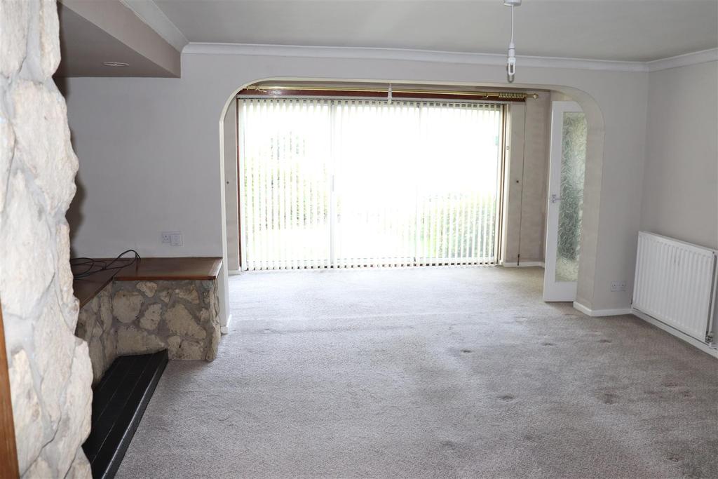 Fallowfield Road, Walsall 3 bed semidetached house £300,000
