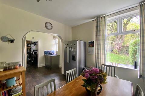 292 Buxton Road, Furness Vale, High Peak, SK23 7PX