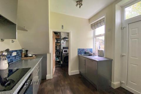 292 Buxton Road, Furness Vale, High Peak, SK23 7PX