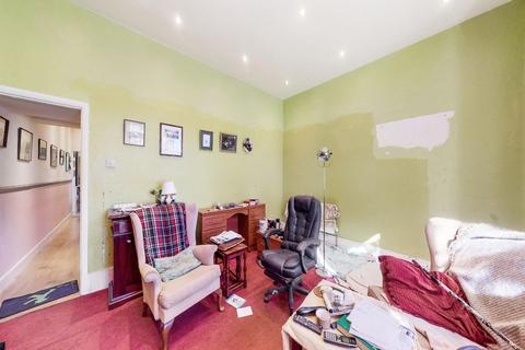 2 bedroom flat for sale - Murray Road, London W5 4DA