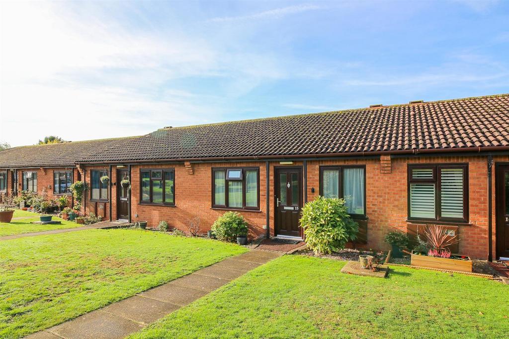 Shrimpton Court, Ruddington, Nottingham 2 bed terraced bungalow £215,000