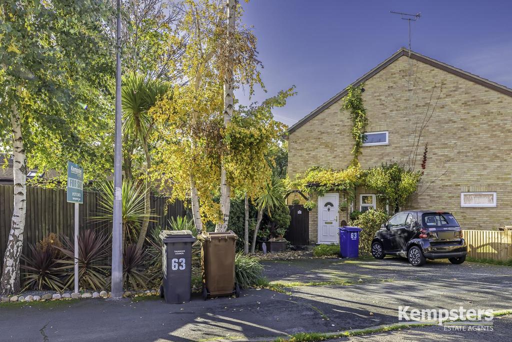 Curling Lane, Badgers Dene, Grays 1 bed end of terrace house £250,000