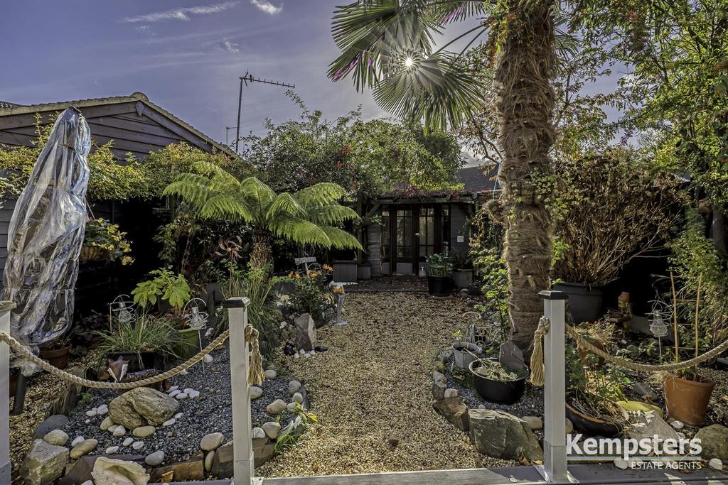 Rear Garden 5.jpg