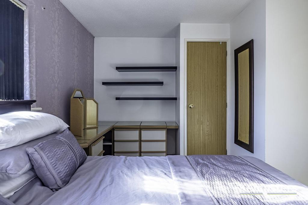 Bedroom 4.jpg