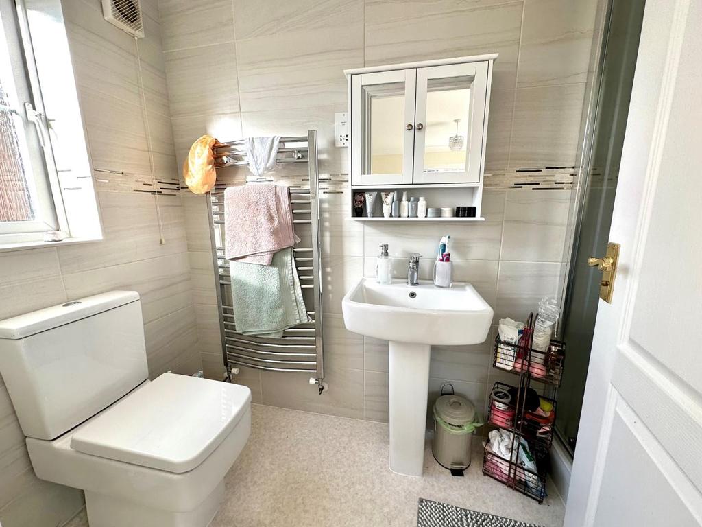 En suite.jpg