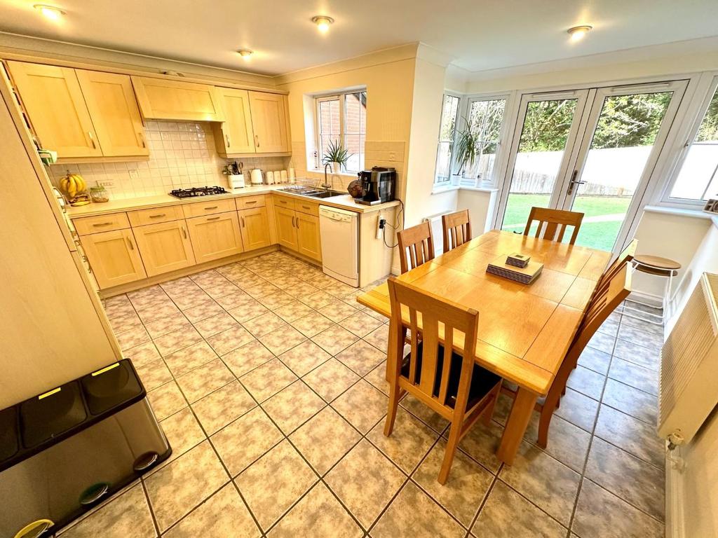 Kitchen.jpg