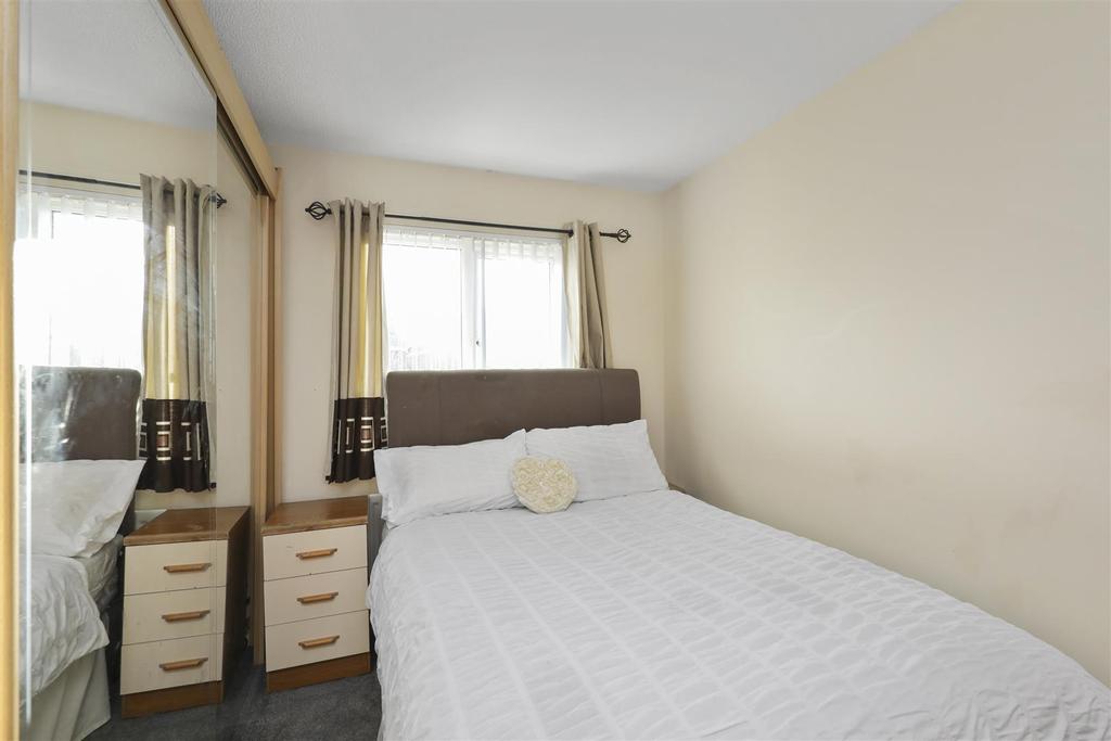 21 David Crescent Dunfermline8.jpg