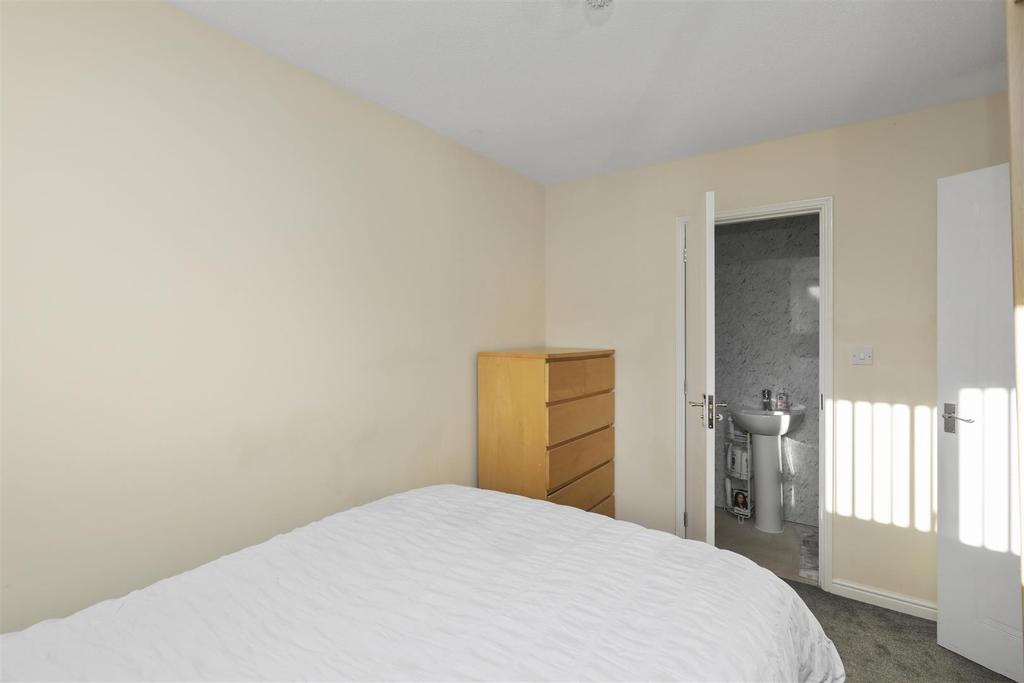 21 David Crescent Dunfermline9.jpg