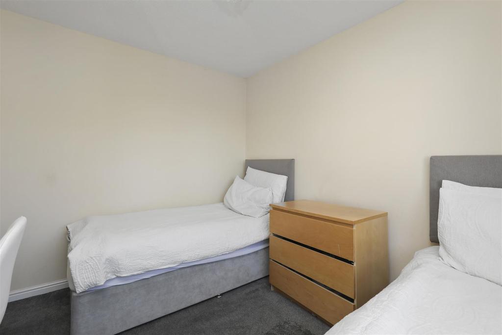 21 David Crescent Dunfermline13.jpg