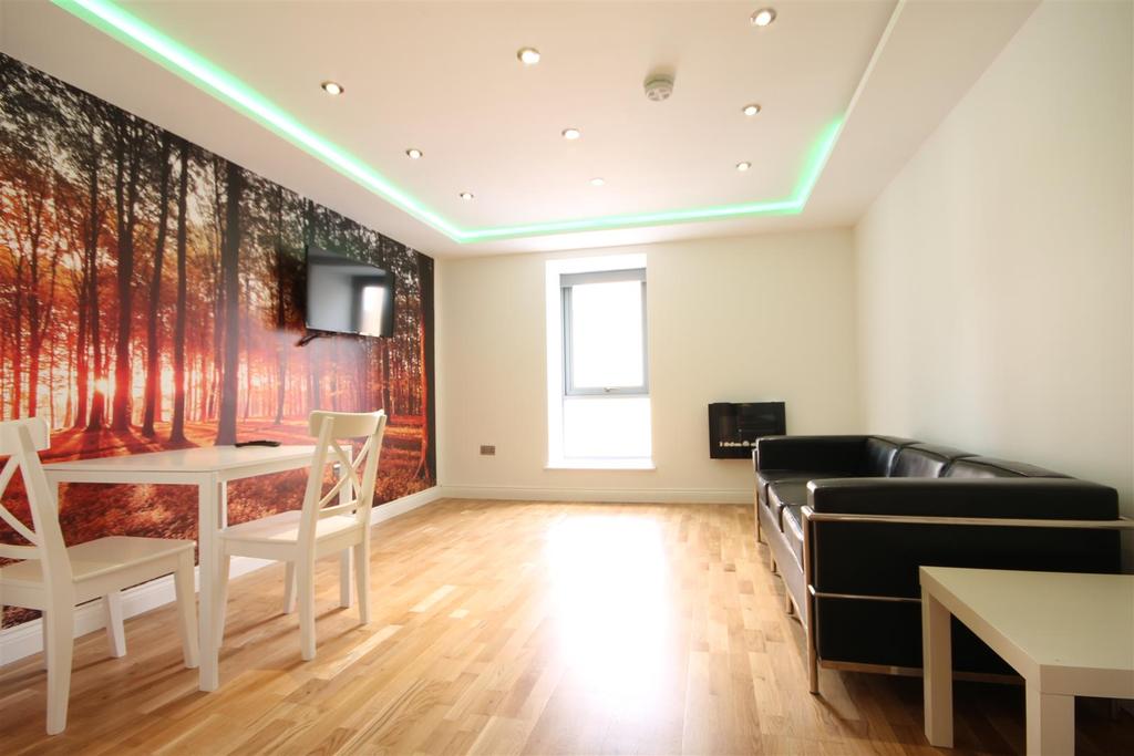 Falconars House, City Centre 1 bed apartment £1,100 pcm (£254 pw)