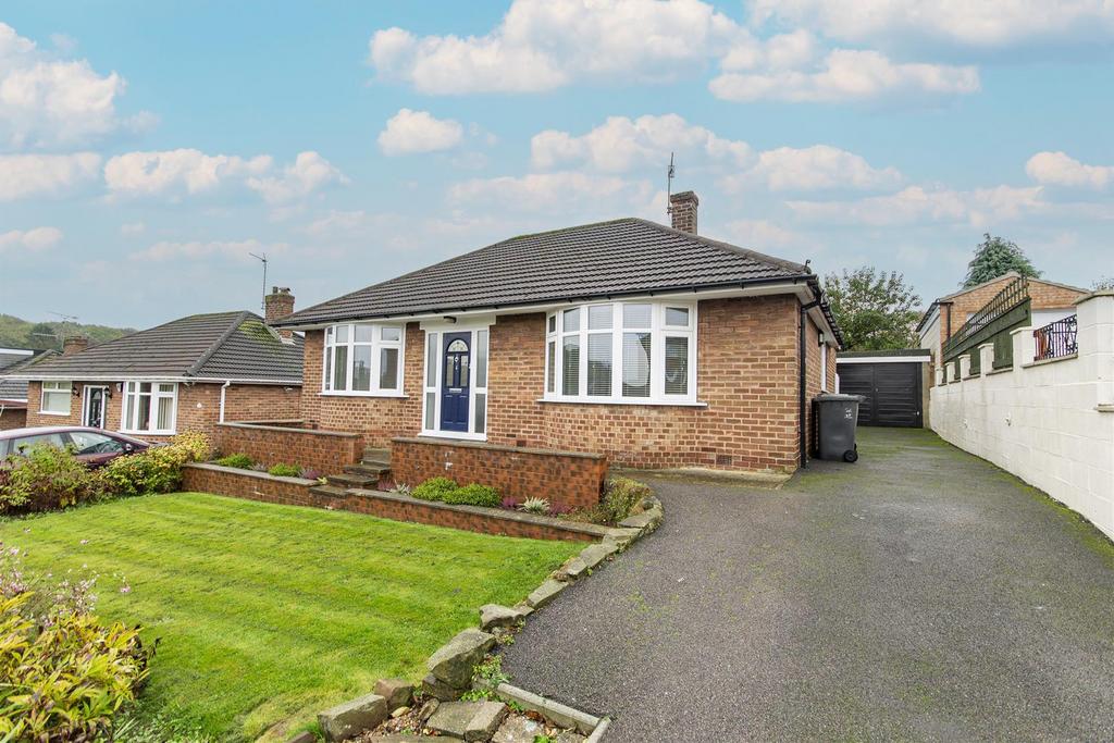 Speighthill Crescent, Wingerworth... 2 bed detached bungalow £289,950