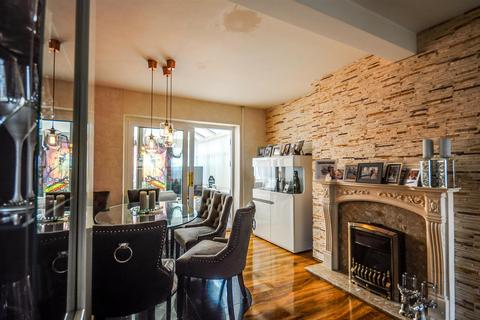 4 Bowen Terrace, Llanelli, SA15 2AR