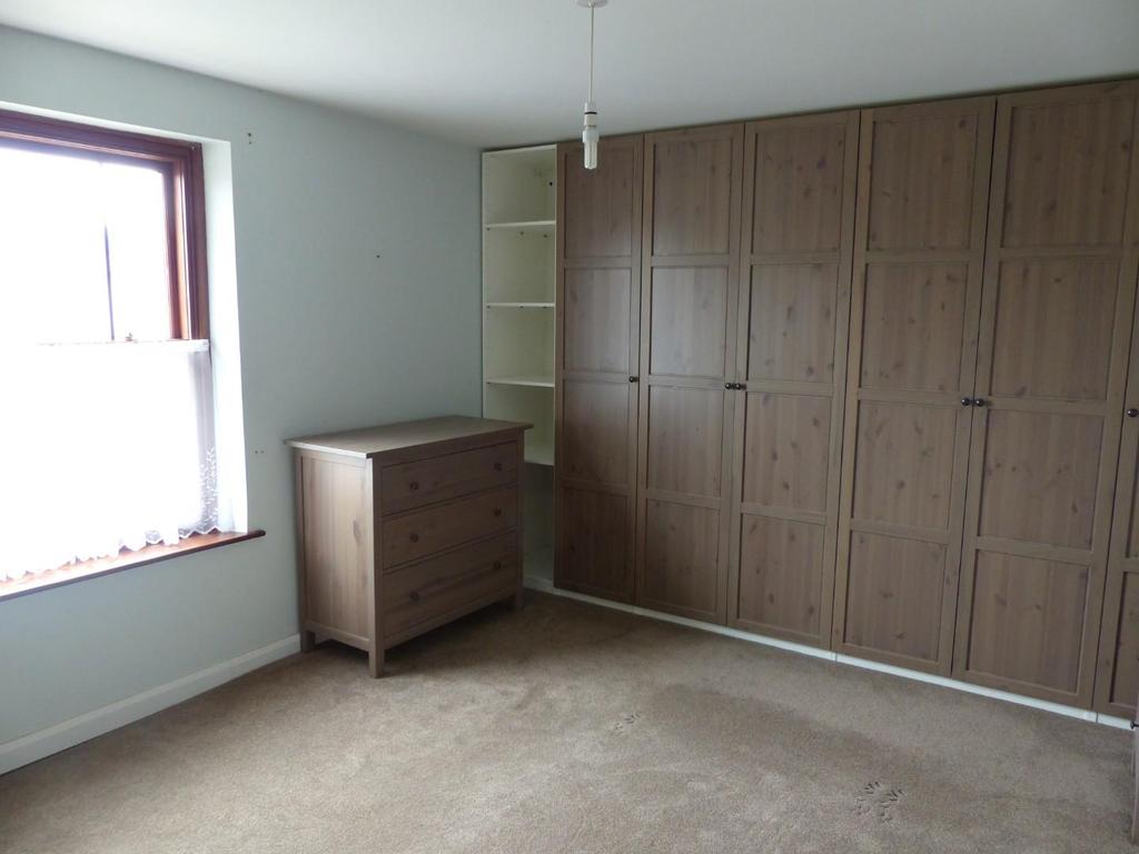24 Park Road Bedroom 1.JPG