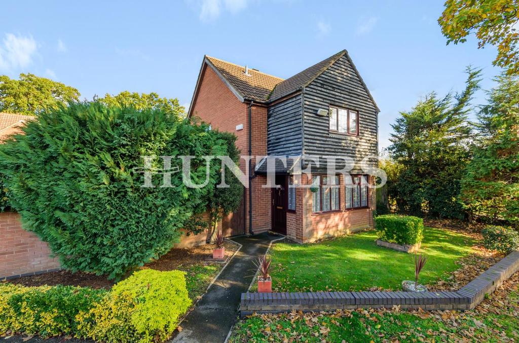 Brookdale Close, Upminster 4 bed detached house for sale £899,995