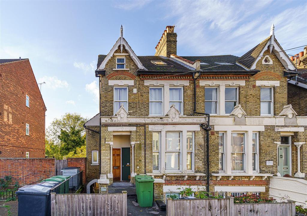 Auckland Hill, West Norwood, SE27 2 bed flat £450,000