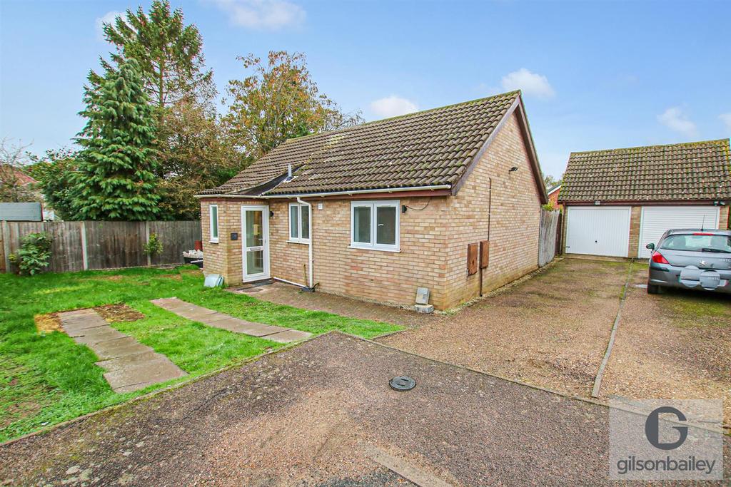 Hawthorn Close, Spixworth, Norwich 2 bed detached bungalow £290,000
