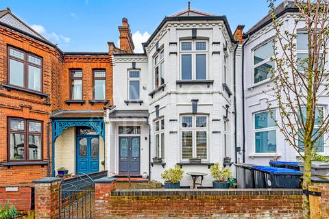 4 Astley Avenue, London, NW2 4AD