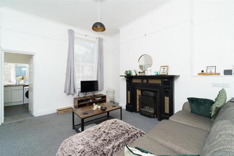 1 bedroom flat for sale, Connaught Avenue, Plymouth