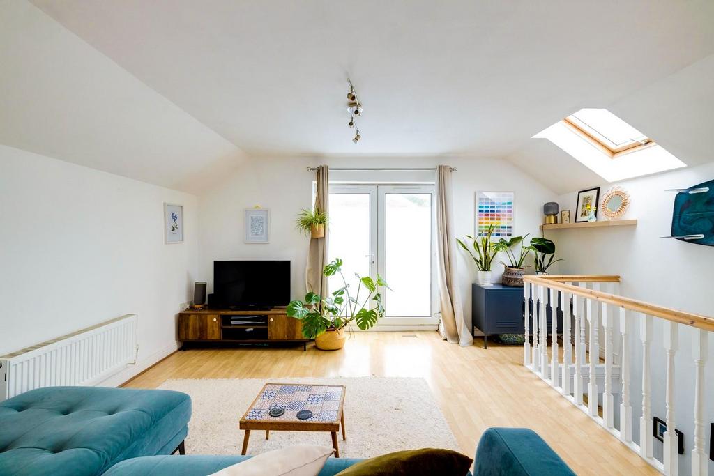 Alcove Road, Fishponds 2 bed detached house £280,000