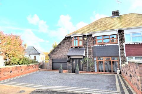 4 bedroom semi-detached house for sale - The Ridgeway, Chatham