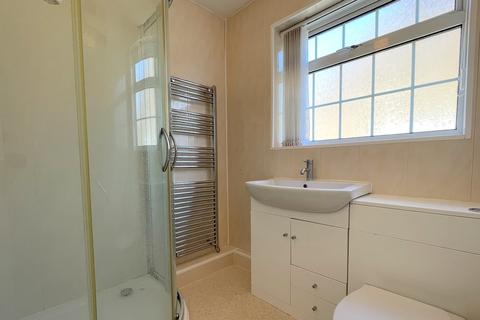 27 Hampton Gardens, Herne Bay, CT6 8BY