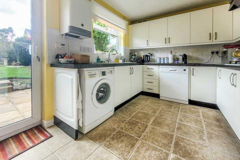 8 Nourse Close, Cheltenham, GL53 0NQ