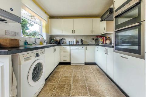 8 Nourse Close, Cheltenham, GL53 0NQ