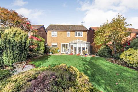 8 Nourse Close, Cheltenham, GL53 0NQ