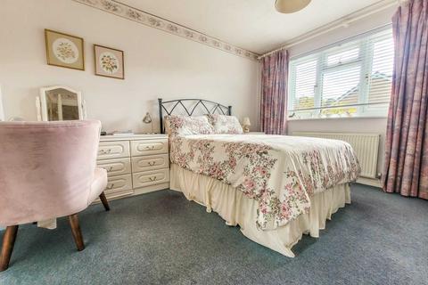 8 Nourse Close, Cheltenham, GL53 0NQ