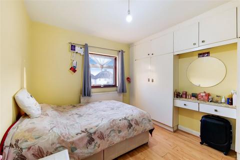 78 Lily Gardens, Wembley, HA0 1DW