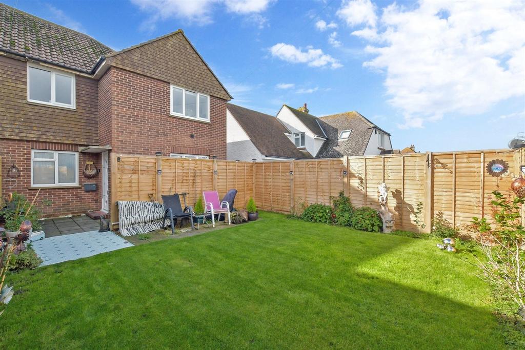 Peachey Road, Selsey, Chichester... 2 bed £250,000