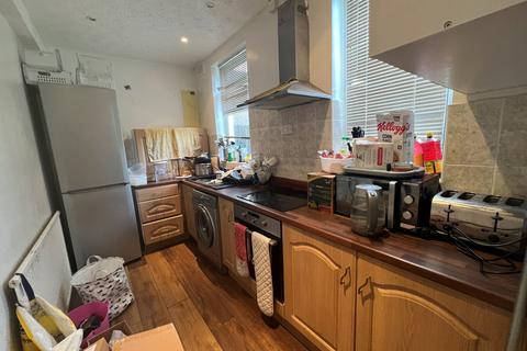 30 Birchington Avenue, Grangetown, Middlesbrough, TS6 7EZ