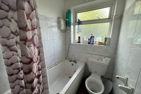 30 Birchington Avenue, Grangetown, Middlesbrough, TS6 7EZ